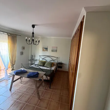 Holiday home La Casa Del Olivo En Montserrat - *