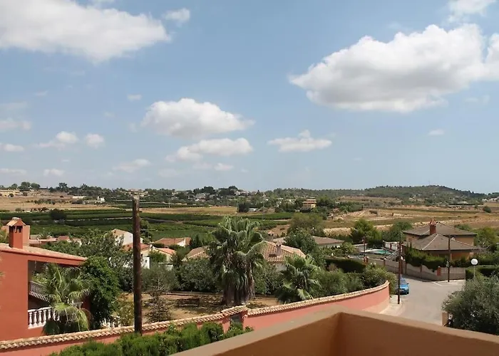 La Casa Del Olivo En Montserrat -