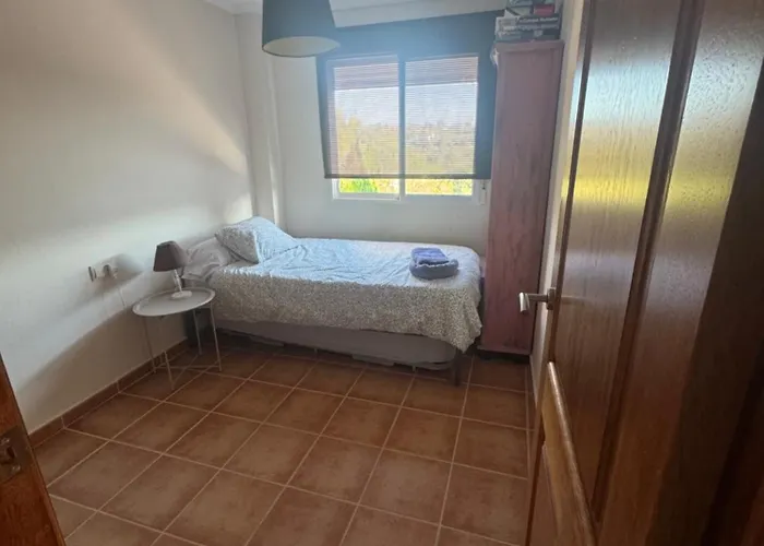 Feriehus La Casa Del Olivo En Montserrat - *
